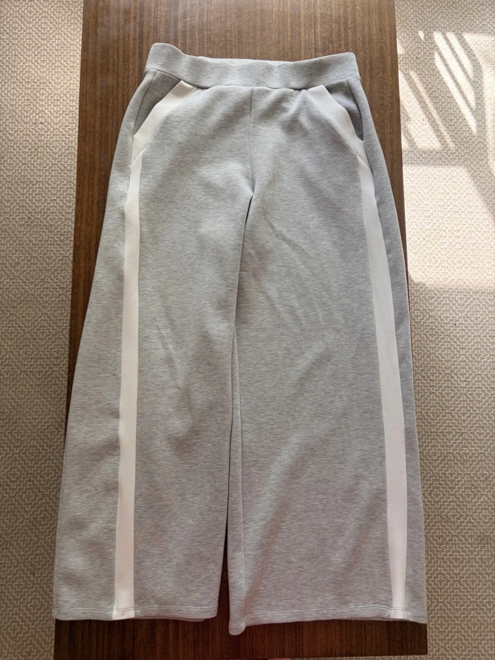 SPANX AirEssentials Light Gray Wide Leg Pant - Picture 2 of 8